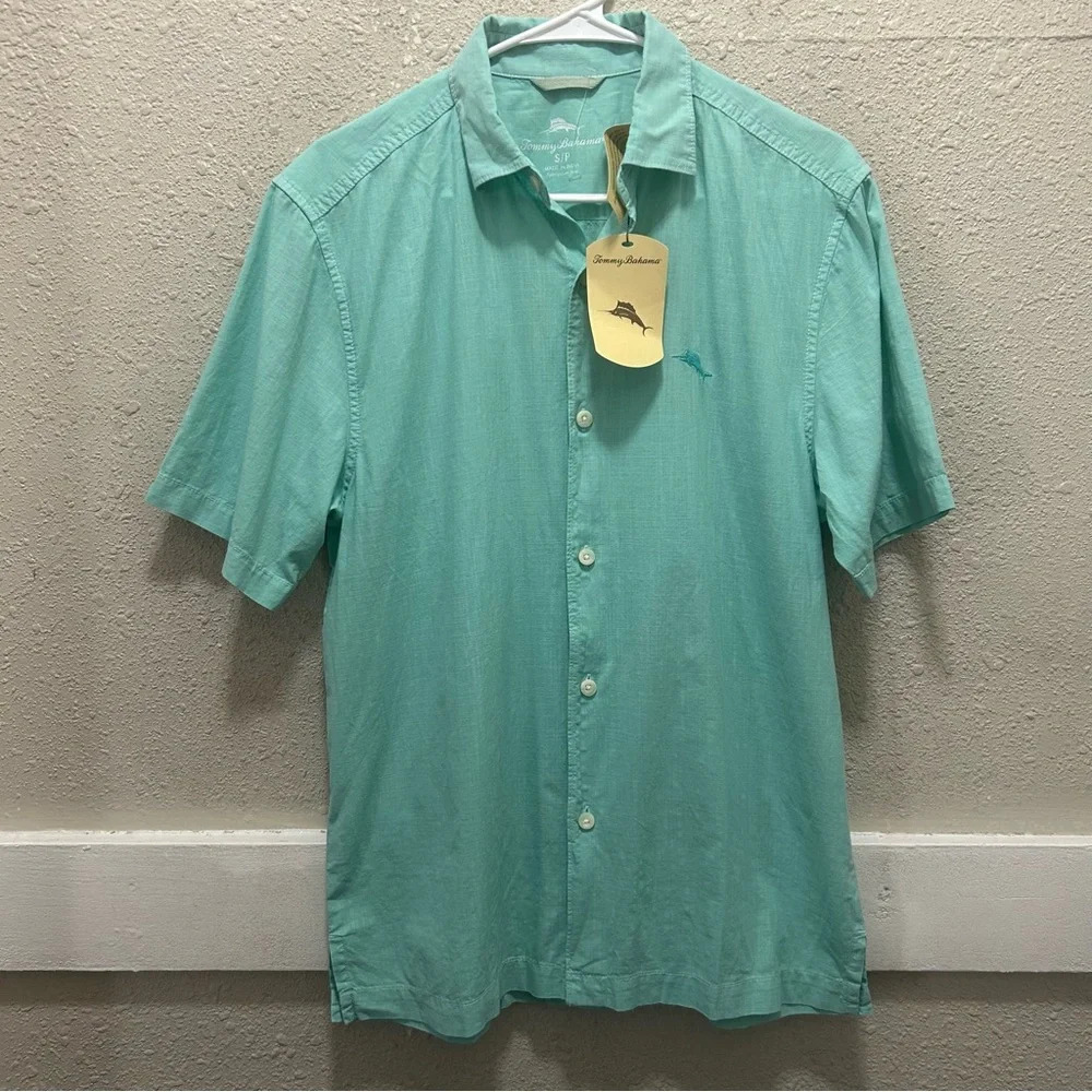 Tommy Bahama Short Sleeve Men's Button Down in Antigua Sky NWT S